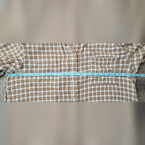Pilcro Anthtopologie Crinkle Plaid Button-Up Women's L Cream Olive & Pink Flowy - Picture 8 of 12